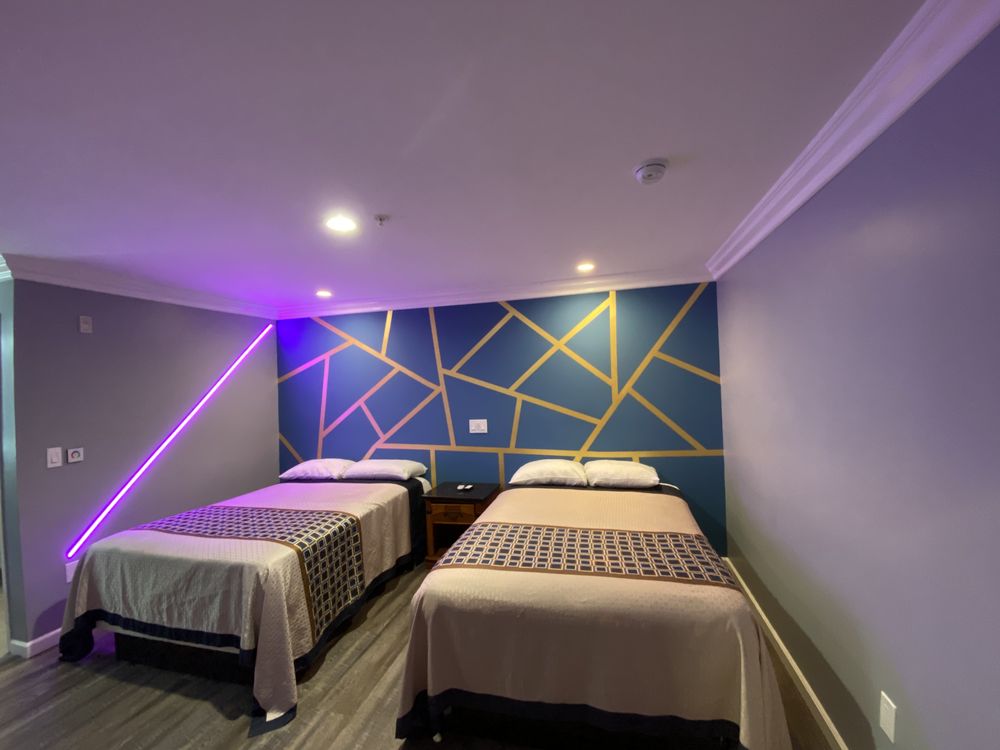 ERTH INN BY AGA MAYWOOD Updated April 2024 3642 Slauson Ave