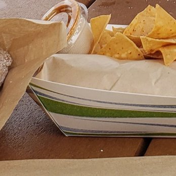 Lost Pier Cafe - Breakfast Burrito and Beignets - Cafes Near Me - Laguna Beach, California