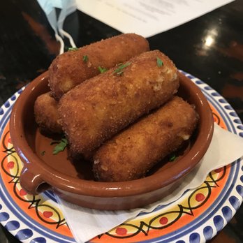 La Tienda Tapas Bar - Croquetas Jamón y Manchego - Spanish Near Me - Williamsburg, Virginia La Tienda Tapas Bar - Croquetas Jamón y Manchego - Spanish Near Me - Williamsburg, Virginia
