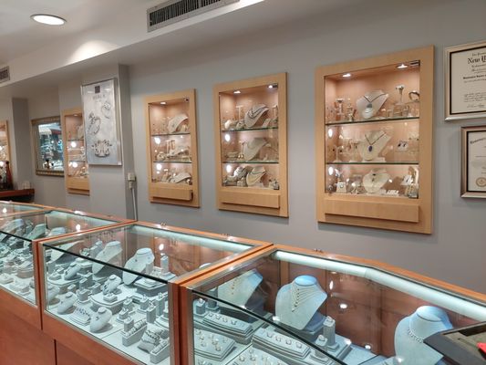 Bianca Jewelers by null