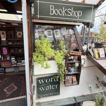 Word on the Water - Used, Vintage & Consignment Near Me - London, XGL
