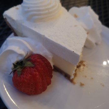 Toomey's - Key Lime Pie - New American Near Me - Mammoth Lakes, California Toomey's - Key Lime Pie - New American Near Me - Mammoth Lakes, California