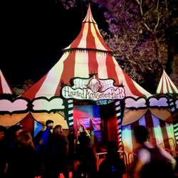 The Haunted Amusement Park - Trail entrance