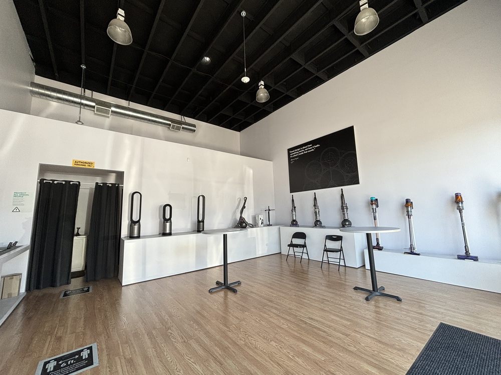 DYSON SERVICE CENTER 49 Photos & 256 Reviews 13131 Sherman Way