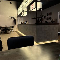 Hausmash - Clean establishment and it's delicious!!