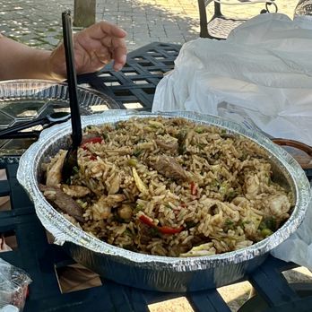 Lima 32 - Chaufa Mixto - Peruvian Near Me - Meriden, Connecticut