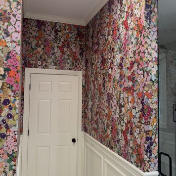 Well Hung Wallpapers - Wallpapering Near Me - Brentwood, Tennessee