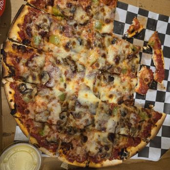Lockal Bar & Pizzeria - Bars Near Me - Chicago, Illinois Lockal Bar & Pizzeria - Bars Near Me - Chicago, Illinois