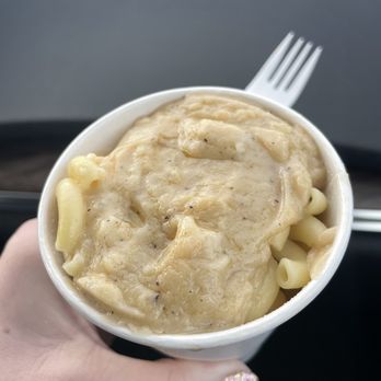 Cheesy Street - Side of mac and cheese - Food Trucks Near Me - Kansas City, Kansas Cheesy Street - Side of mac and cheese - Food Trucks Near Me - Kansas City, Kansas