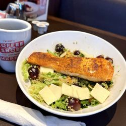 Denny's Restaurant - Salmon salad bowl