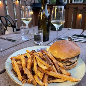 Nightcap - Wagu Burger - Cocktail Bars Near Me - Austin, Texas