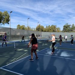 Las Palomas Tennis Park - SAT pickleball session