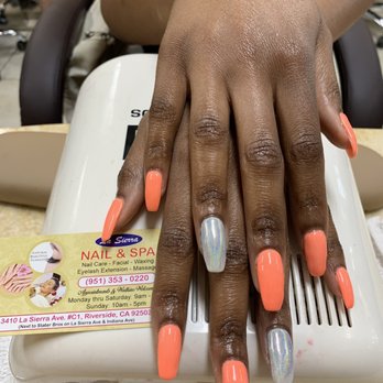 La Sierra Nails & Spa - I LOVE my dip powder nails and chrome on my ring fingers done by Tammy!! :) These are my natural nails. - Nail Salons Near Me - Riverside, California