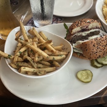 Yard House - Cheese burger - Bars Near Me - Boston, Massachusetts Yard House - Cheese burger - Bars Near Me - Boston, Massachusetts