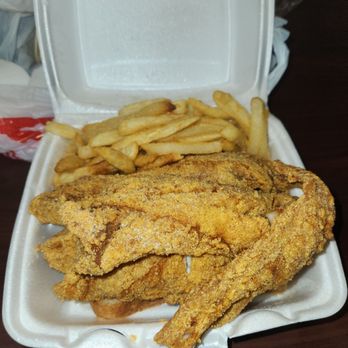 JJ Fish and Chicken - Red Snapper Plate (Lg) - Soul Food Near Me - Fairfield, California