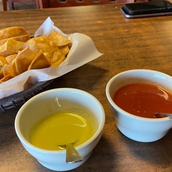 Los Amigos Restaurant - Chips n salsa - Mexican Near Me - Ruskin, Florida Los Amigos Restaurant - Chips n salsa - Mexican Near Me - Ruskin, Florida