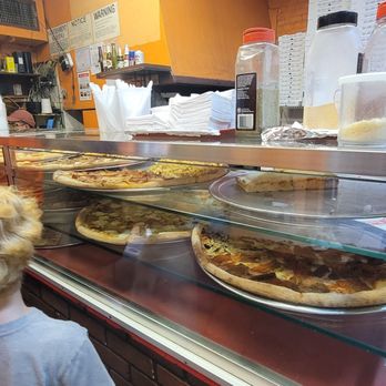 LA Traviata Pizzeria - Pizza Near Me - New York, New York LA Traviata Pizzeria - Pizza Near Me - New York, New York