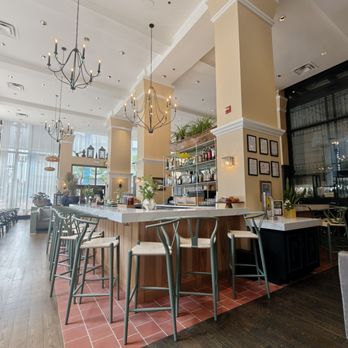 Mariela - Inside - New American Near Me - Chicago, Illinois
