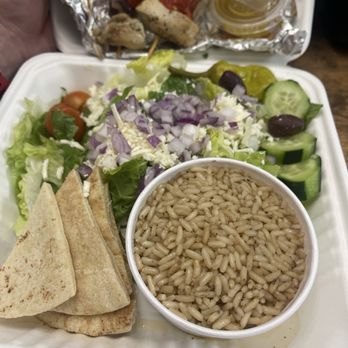 ZOZO's Kitchen Cahaba Heights - The salad and rice - Burgers Near Me - Birmingham, Alabama ZOZO's Kitchen Cahaba Heights - The salad and rice - Burgers Near Me - Birmingham, Alabama