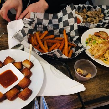 High Side - Small plates and a big plate - Beer Bar Near Me - Fairfax, Virginia High Side - Small plates and a big plate - Beer Bar Near Me - Fairfax, Virginia