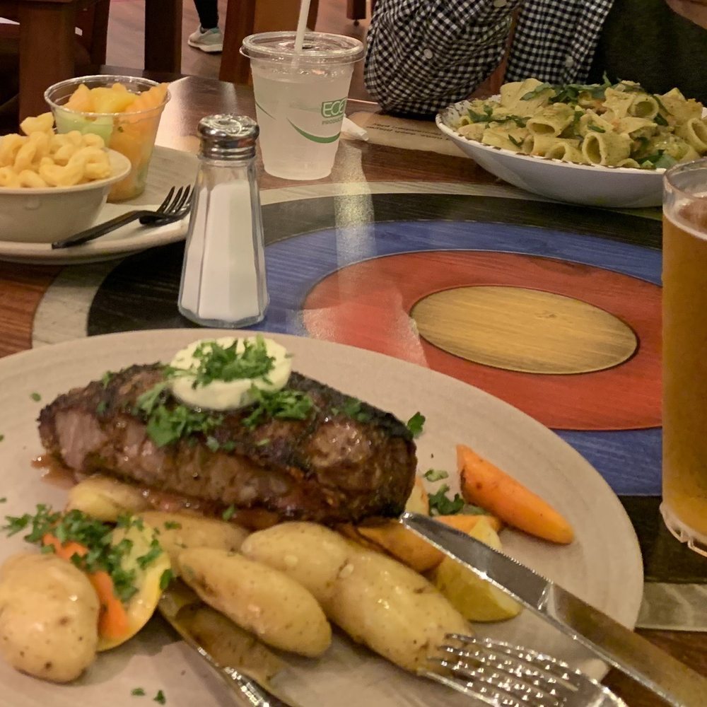 Dragon's Den - Kids meal, pesto pasta, steak - American Near Me - Carlsbad, California
