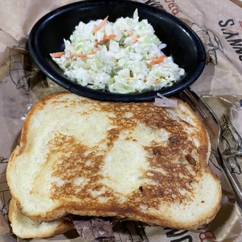 Sonny's BBQ - Brisket on garlic toast  coleslaw - Barbeque Near Me - Palm Harbor, Florida