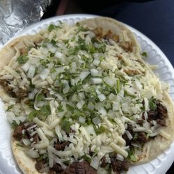 Los Primos Taco Truck - Two carne asada tacos and two chicken