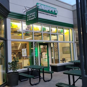 Snappy's - Exterior - Sandwiches Near Me - Portland, Oregon