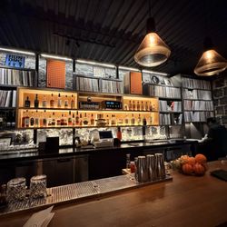EP Bar - Inside