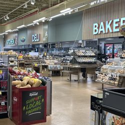 Stop & Shop - Redicclous nobody behind stations are prepared to serve customers nor are to busy to serve a customer.