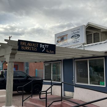 Papa Frank's - the entrance to the restaurant - Mexican Near Me - Albuquerque, New Mexico