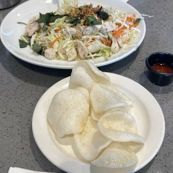 Pho 777 - A16. Chicken Salad and Shrimp Chips - Vietnamese Near Me - West Valley City, Utah
