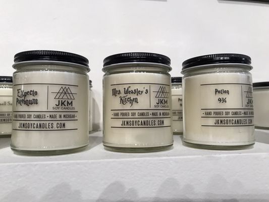 Detroit Artists Market by null