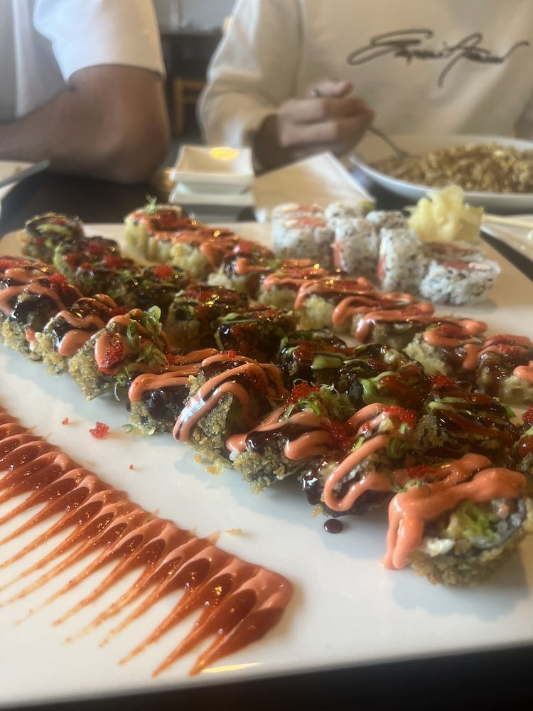 WILD RICE SUSHI AND GRILL 217 Photos & 162 Reviews 614 E Ogden Ave