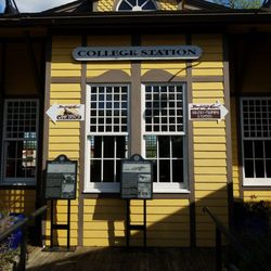 Benjamin Knox Gallery