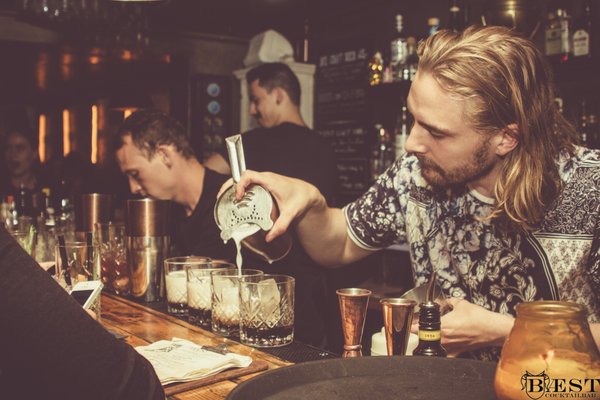 Bæst Cocktailbar by null