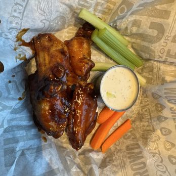 Rock & Brews - Tustin - Wings - New American Near Me - Tustin, California Rock & Brews - Tustin - Wings - New American Near Me - Tustin, California