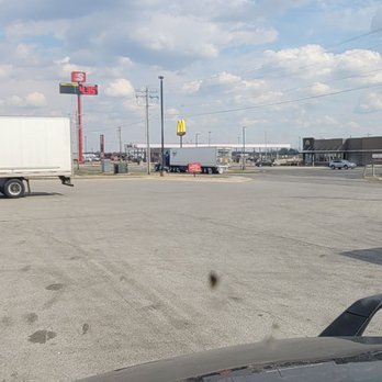 McDonald's - Walk over to McDonald's have a little late lunch - Coffee & Tea Near Me - Oakwood, Illinois McDonald's - Walk over to McDonald's have a little late lunch - Coffee & Tea Near Me - Oakwood, Illinois