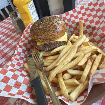 Chip's Old Fashioned Hamburgers - Cheeseburger - Burgers Near Me - Dallas, Texas Chip's Old Fashioned Hamburgers - Cheeseburger - Burgers Near Me - Dallas, Texas