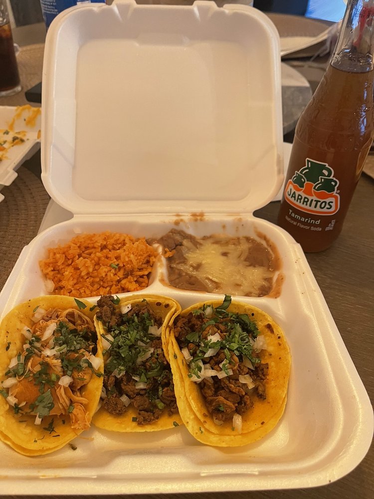 Santos Tacos
