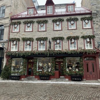 La Maison Smith - Desserts Near Me - Quebec City, Quebec La Maison Smith - Desserts Near Me - Quebec City, Quebec