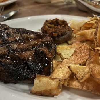 Echo & Rig - Spencer steak with garlic chips - Steakhouses Near Me - Sacramento, California