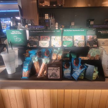 Starbucks - Coffee & Tea Near Me - Great Neck, New York
