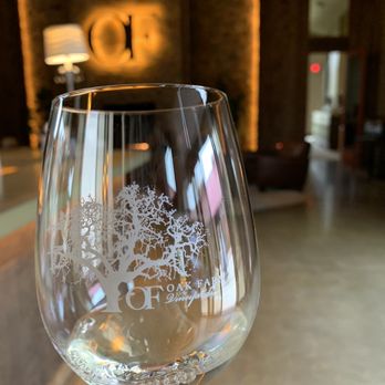 Coche Vino Wine Tours - Oak Farm Vineyards - Wine Tours Near Me