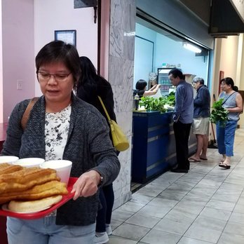 Yu Ton Dumpling House - Yet another group order of 甜豆漿 (tian dou jiang/sweet bean milk) and 油条 (youtiao/deep-fried breadsticks). Drool... (We're still in line.) - Chinese Near Me - Westmont, Illinois Yu Ton Dumpling House - Yet another group order of 甜豆漿 (tian dou jiang/sweet bean milk) and 油条 (youtiao/deep-fried breadsticks). Drool... (We're still in line.) - Chinese Near Me - Westmont, Illinois