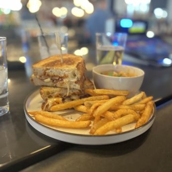 WSKY Stadium - LA's Grilled Cheese Sandwich - Sports Bars Near Me - Las Vegas, Nevada