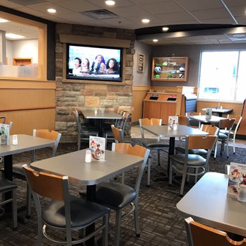 Culver's - Very attractive dining room - Burgers Near Me - Westfield, Indiana