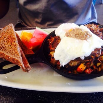 Diner Deluxe - Pulled pork hash! Mmm - Diners Near Me - Calgary, Alberta Diner Deluxe - Pulled pork hash! Mmm - Diners Near Me - Calgary, Alberta
