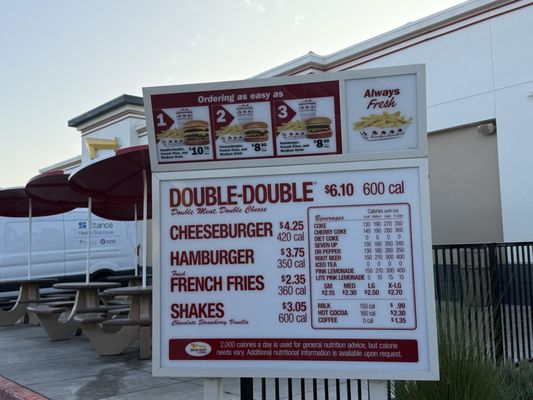 In-N-Out Burger by null