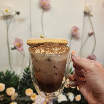 Bloom & Brew - Coffee & Tea Near Me - Lake Grove, New York